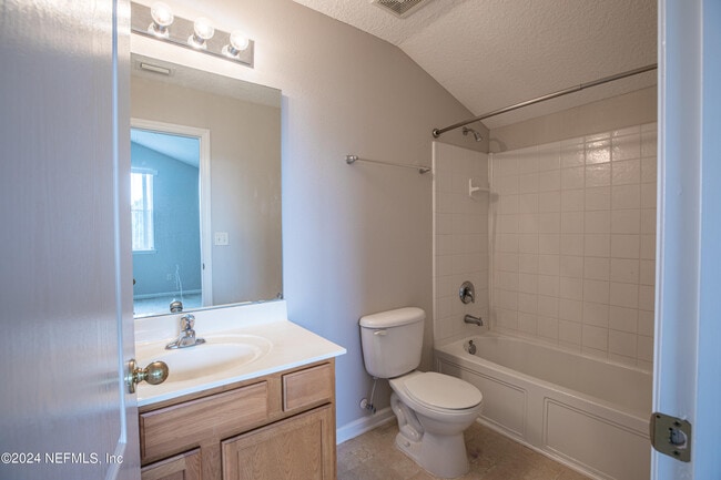 Building Photo - 6567 Chester Park Dr