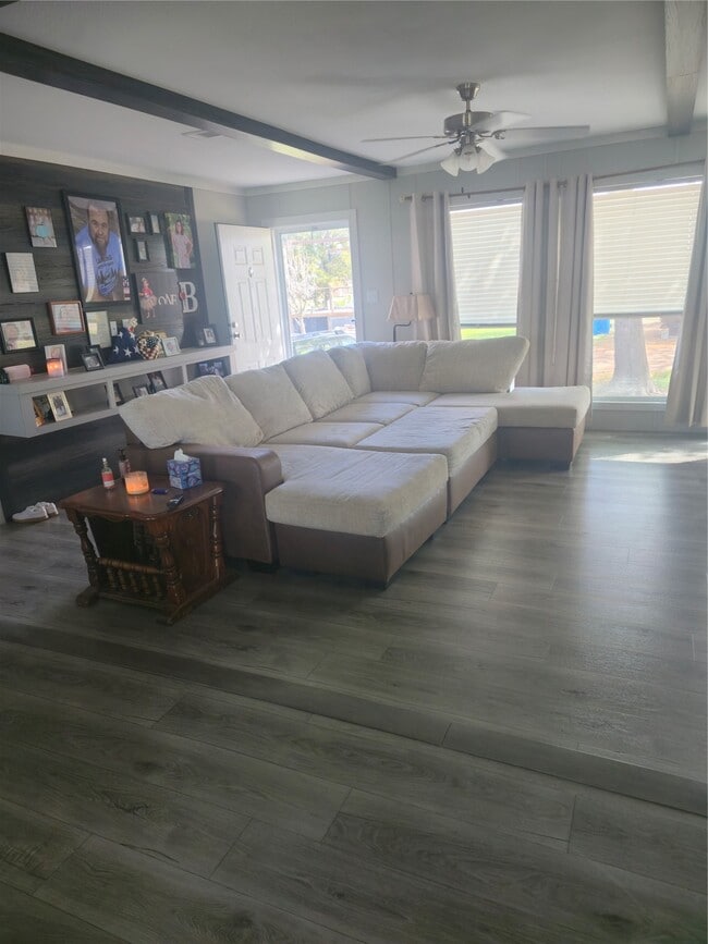 Building Photo - 10211 FM 1458 Rd