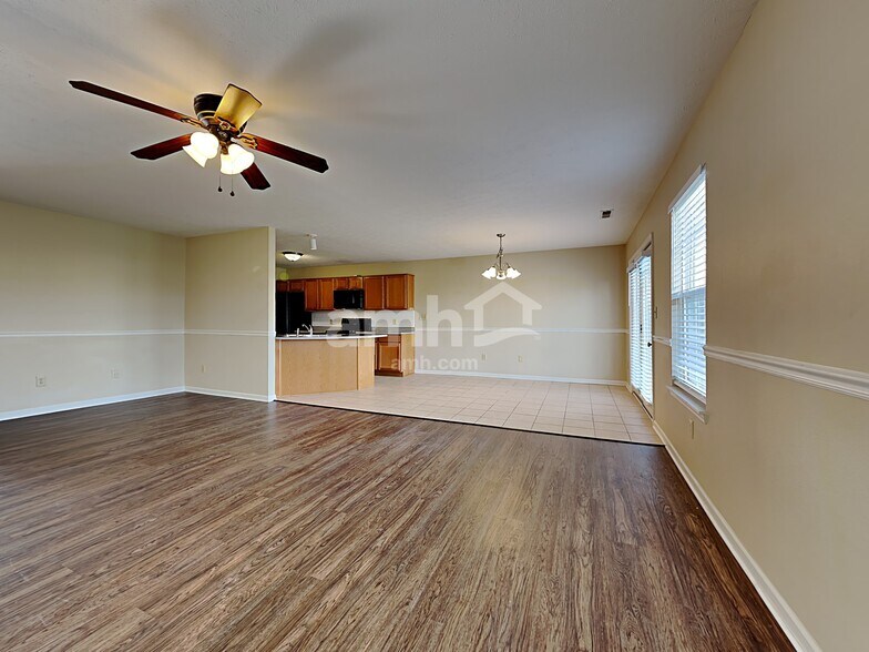 Building Photo - 16938 Maraschino Dr