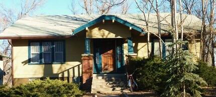 Building Photo - 1916 8th Ave