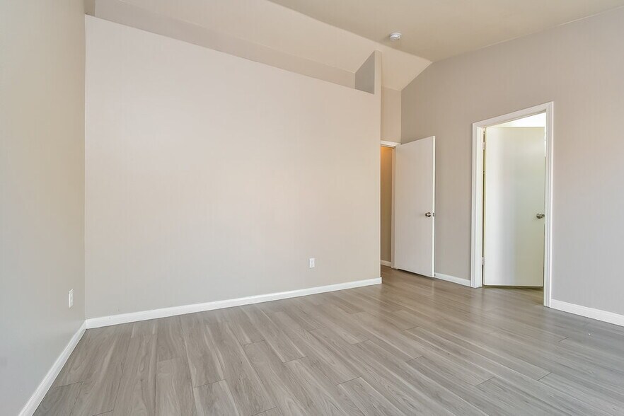 Building Photo - 534 Rancho Del Norte Dr