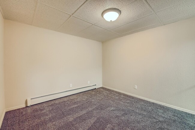 Building Photo - 14783 S Wandcrest Dr
