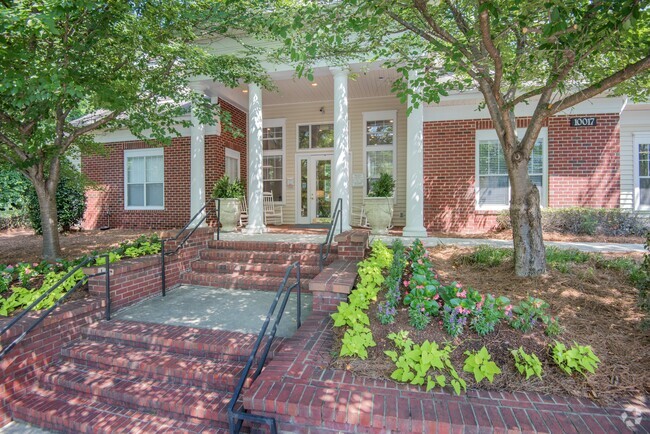 Building Photo - Alta Grove