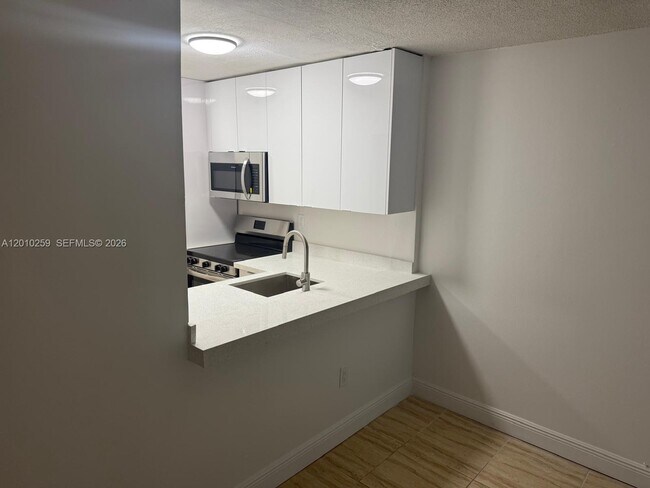Building Photo - 496 NW 165th St