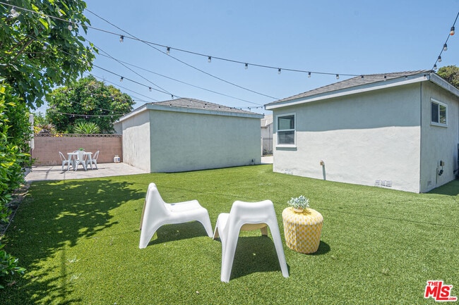 Building Photo - 3914 Somerset Dr