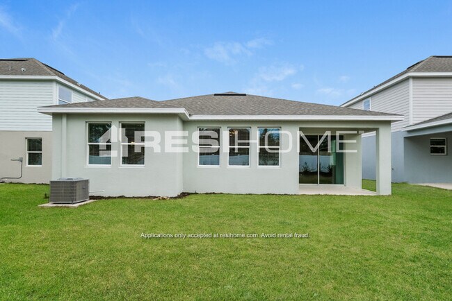 Building Photo - 1549 Diane St