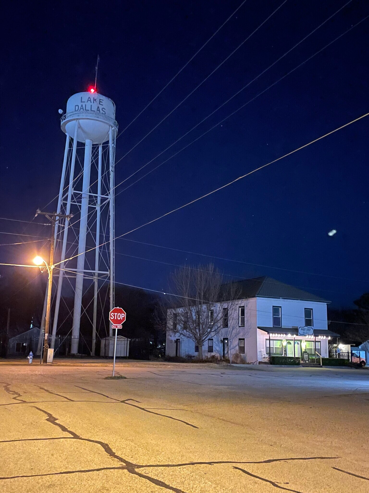 Building Photo - 275 Market Street