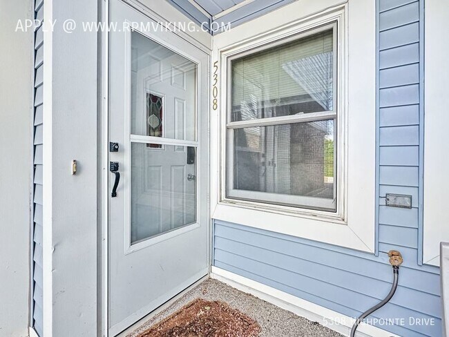 Building Photo - 2br 2.5ba 2cg ~ Security Deposit Free Alte...