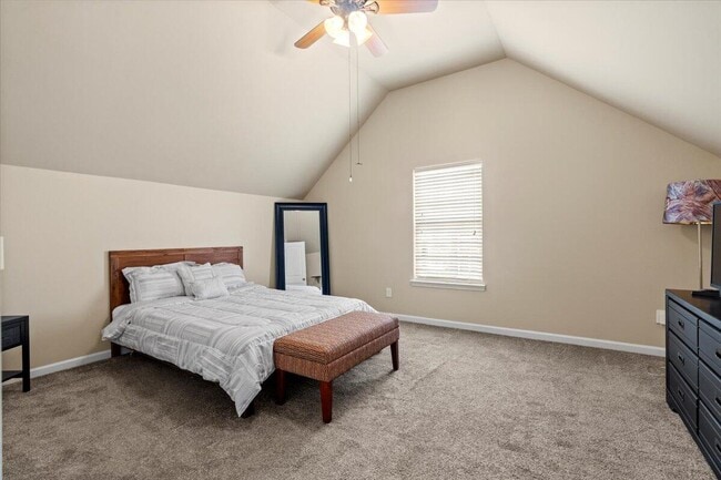Building Photo - 2017 Willhaven Dr