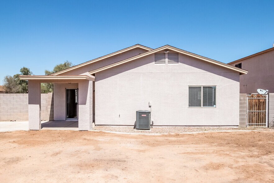 Building Photo - 1163 E Dust Devil Dr