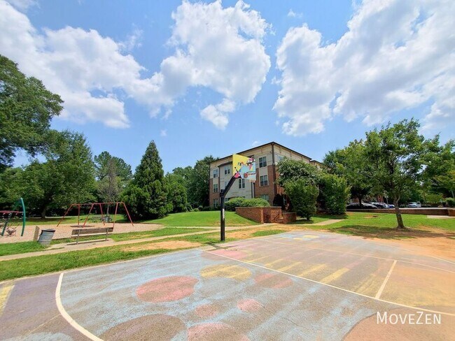 Building Photo - 827 Seigle Point Dr