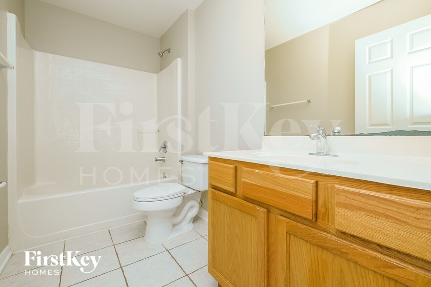 Building Photo - 6430 Gondola Dr