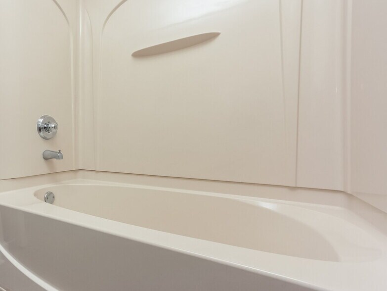 Building Photo - 5408 Hidden Meadows Dr