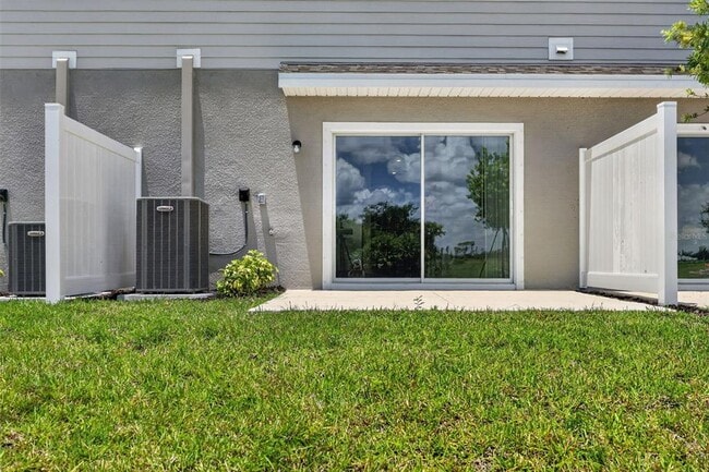 Building Photo - 10761 Eclipse St