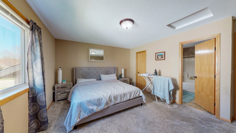 Building Photo - 5369 Ridgeview Dr NW