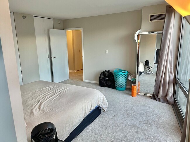 Building Photo - 440 N Wabash Ave