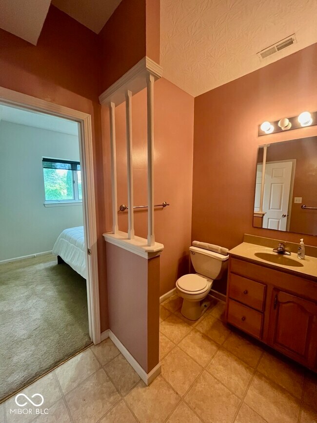 Building Photo - 9459 N State Rd 267