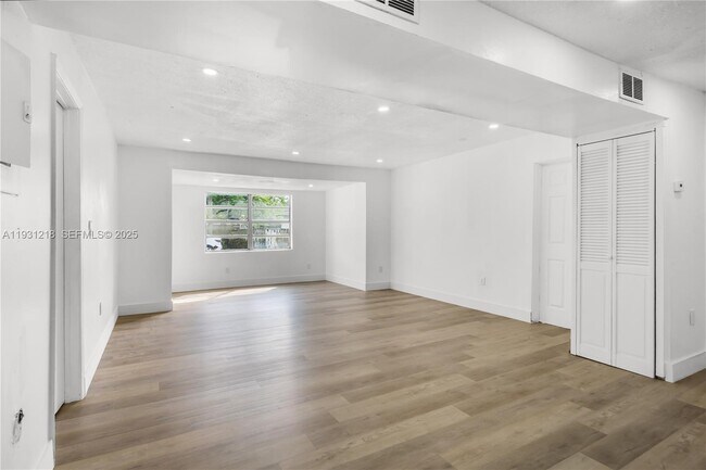 Building Photo - 2443 NW 55th St