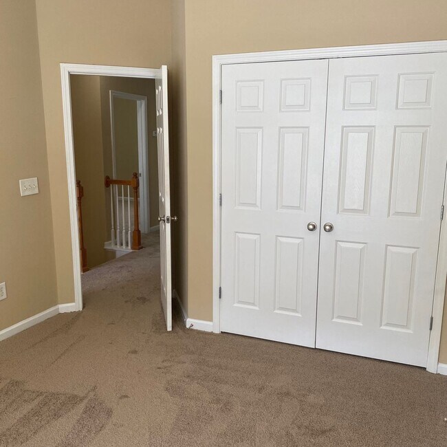 Building Photo - Plum Creek 4Br 2.5Ba