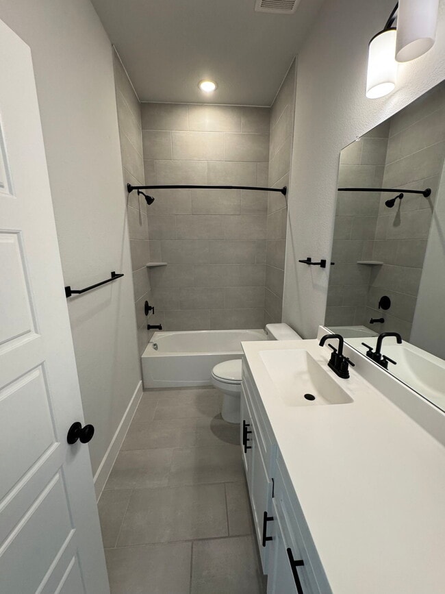 Building Photo - 700 N William E Crawford Ave