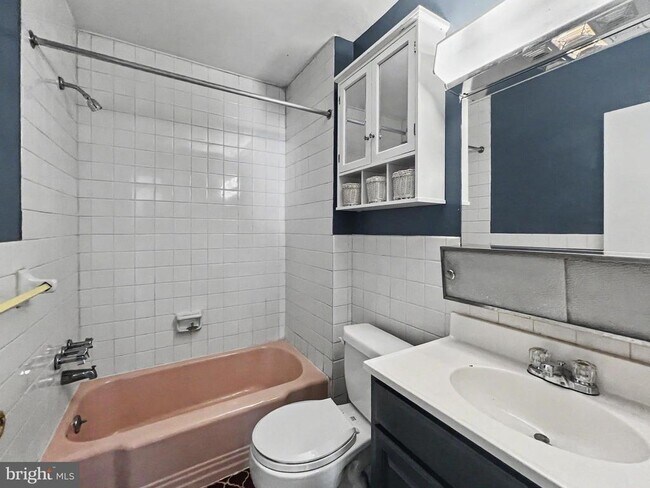 Building Photo - 408 W Lafayette St