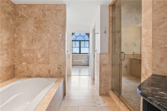 Building Photo - 3180 Mathieson Dr NE