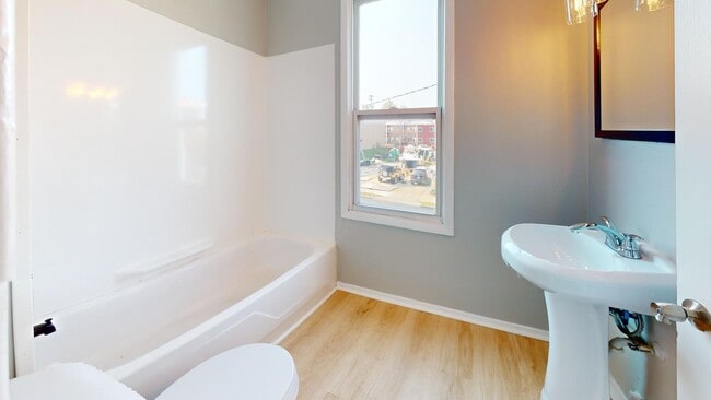 Building Photo - 1371 W 85th St