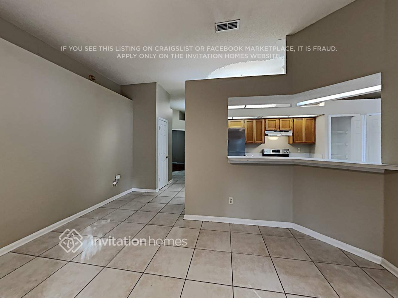 Building Photo - 1724 Chandelier Cir W