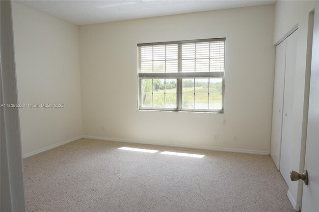 Building Photo - 1868 Salerno Cir