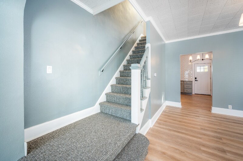 Building Photo - 407 E Clen Moore Blvd
