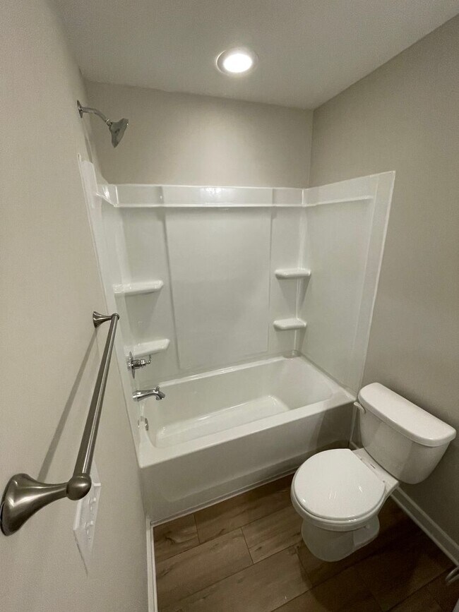 Building Photo - Home for Rent in Cullman, AL!! Available t...