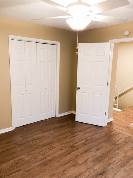 Building Photo - 9405 Lew Cir