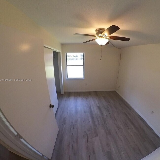 Building Photo - 21548 Seyburn Terrace