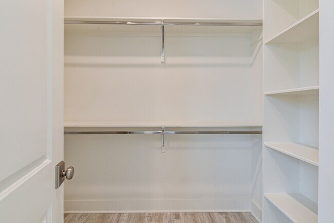 Building Photo - 2539 Judiway St