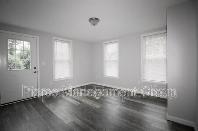 Building Photo - 59 S Spring St