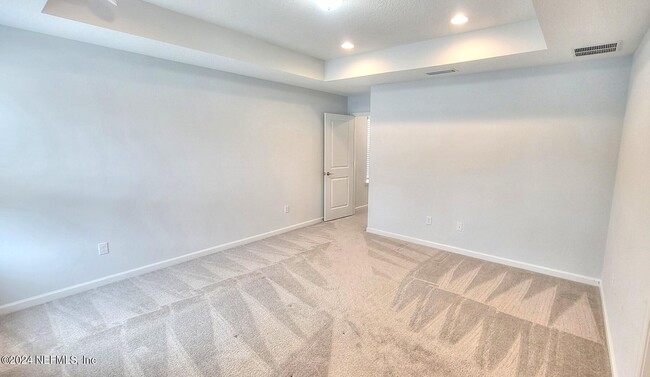 Building Photo - 2028 Hawkeye Pl