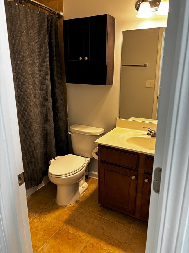 Building Photo - 5600 Moresby Ct