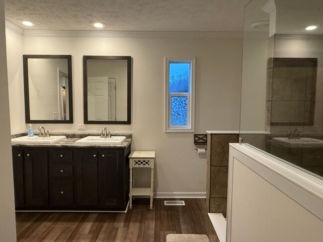 Building Photo - Quiet furnished retreat located in Erwin- Available NOW!