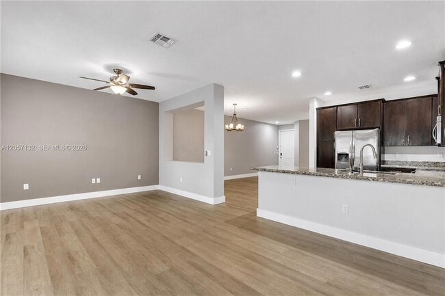 Building Photo - 13005 Riverwalk Cir N