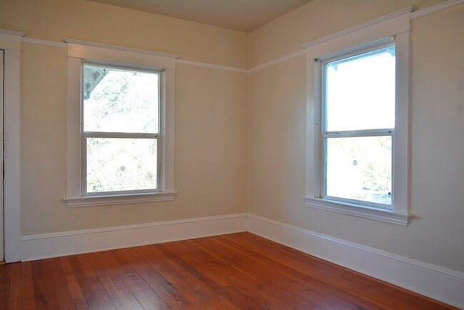 Building Photo - 3956 N Albina Ave