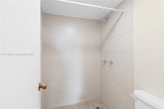 Building Photo - 8303 SW 142nd Ave