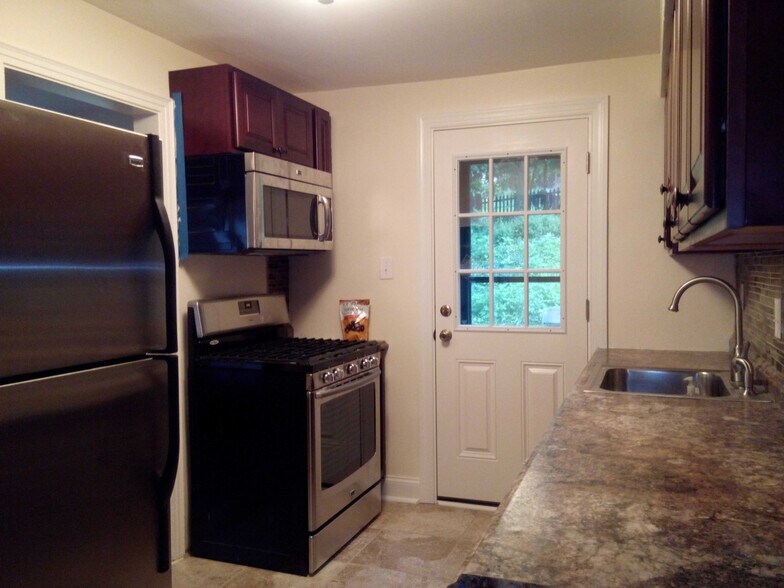 Building Photo - 118 Mount Lebanon Blvd