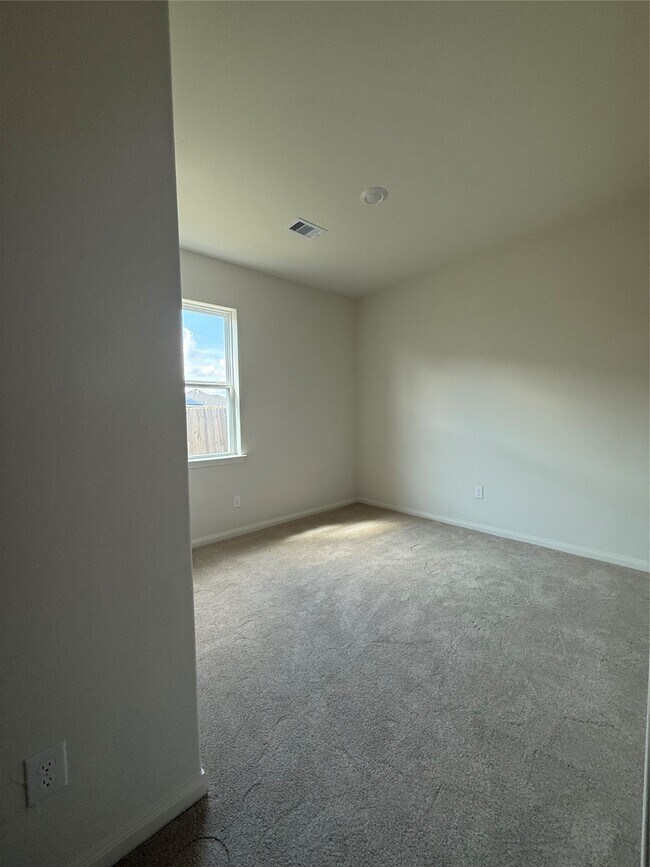 Building Photo - 413 Texas Olive Dr