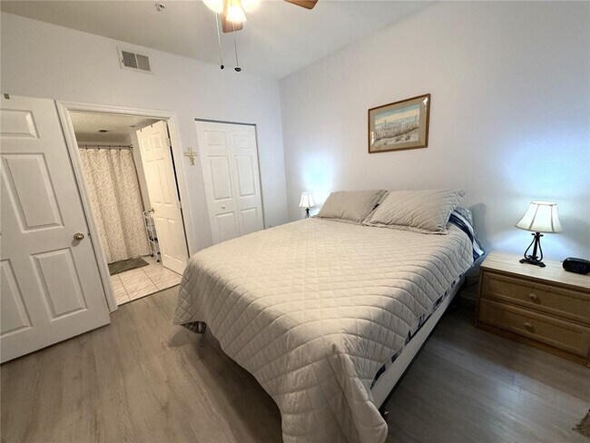 Building Photo - 10764 70th Ave N