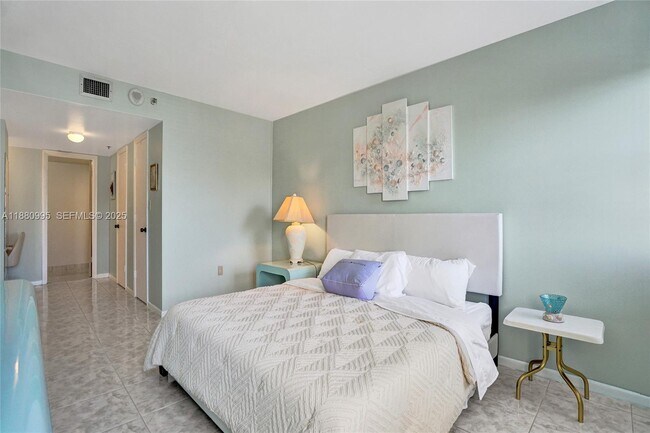 Building Photo - 1201 S Ocean Dr