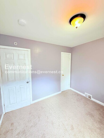 Building Photo - 17504 Toepfer Dr