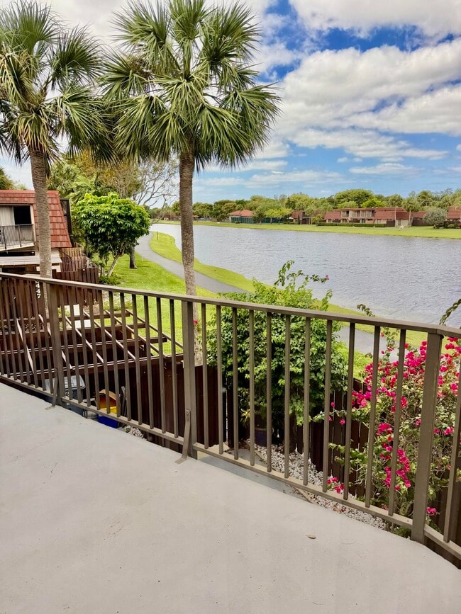 Building Photo - 8461 Boca Rio Dr