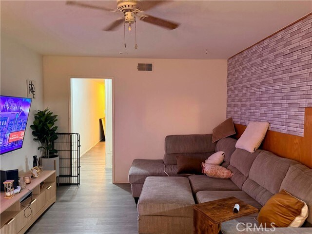 Building Photo - 2036 E Wilshire Ave