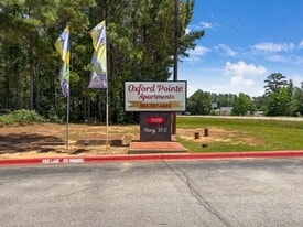 Building Photo - Welcome to Oxford Pointe Apartments – Comf...