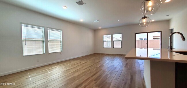 Building Photo - 7812 N 79th Dr